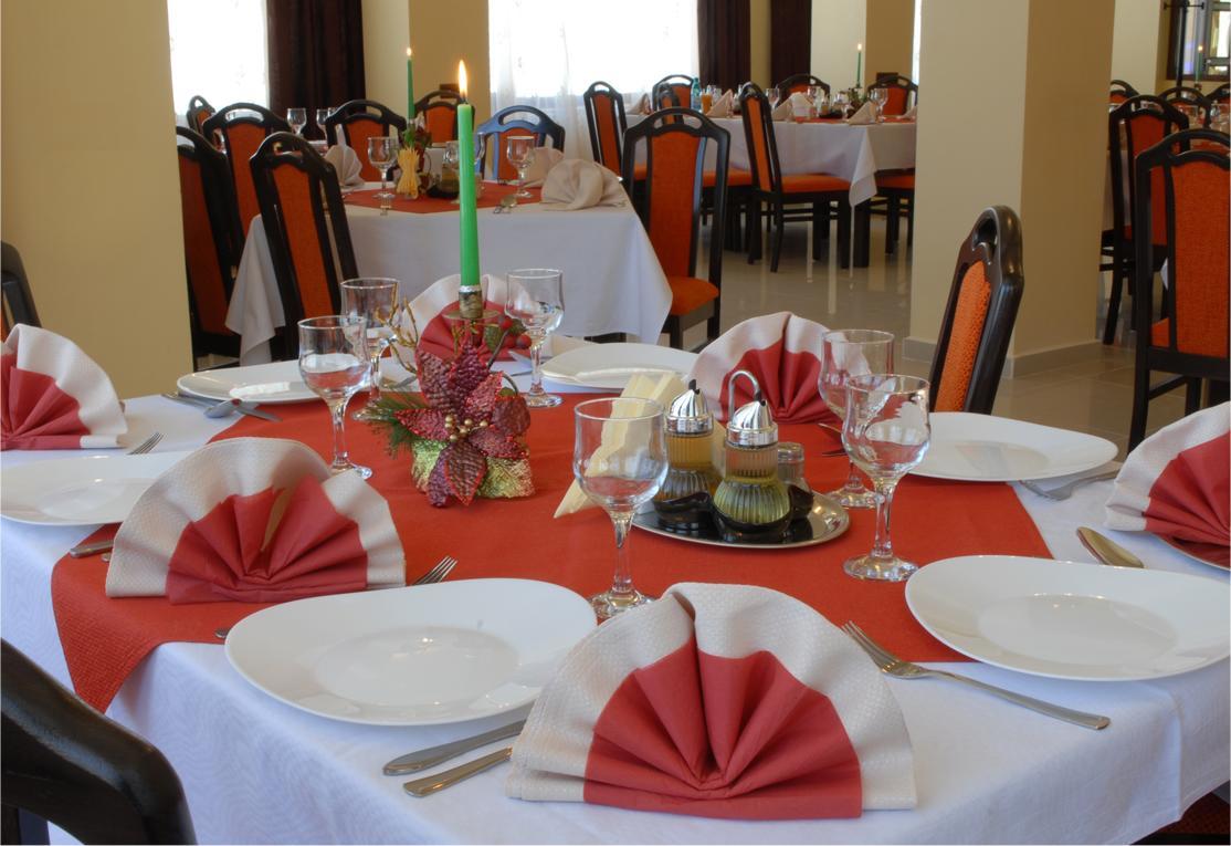 White Horse Hotel Predeal Bagian luar foto
